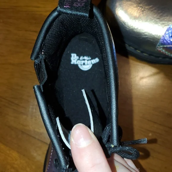 NWT Dr Martens Crinkle Leather Rainbow Holographic 1460J Boots - Picture 13 of 14